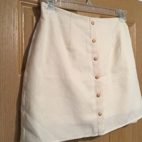 Yellow And White Striped Seersucker Mini Skirt With Button Detailing - Picture 3 of 8